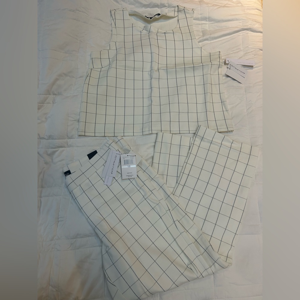 NWT Amanda & Chelsea Checkered Print 2 Piece Set